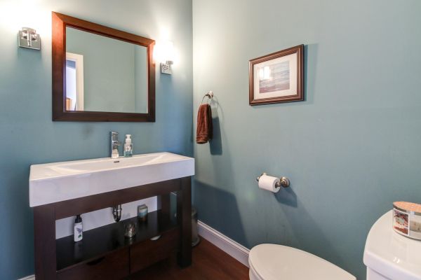 Cost of Powder Room Construction in Fort Worth